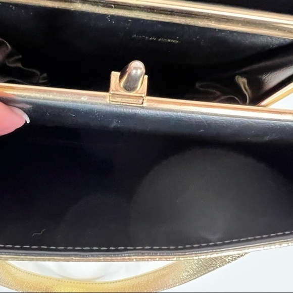 Vintage Gold Purse - Picture 9 of 11